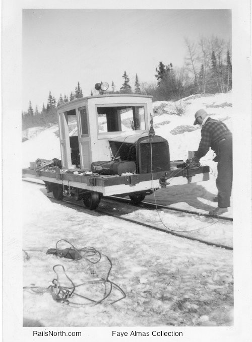 TakuTramSnow1950-65.jpg